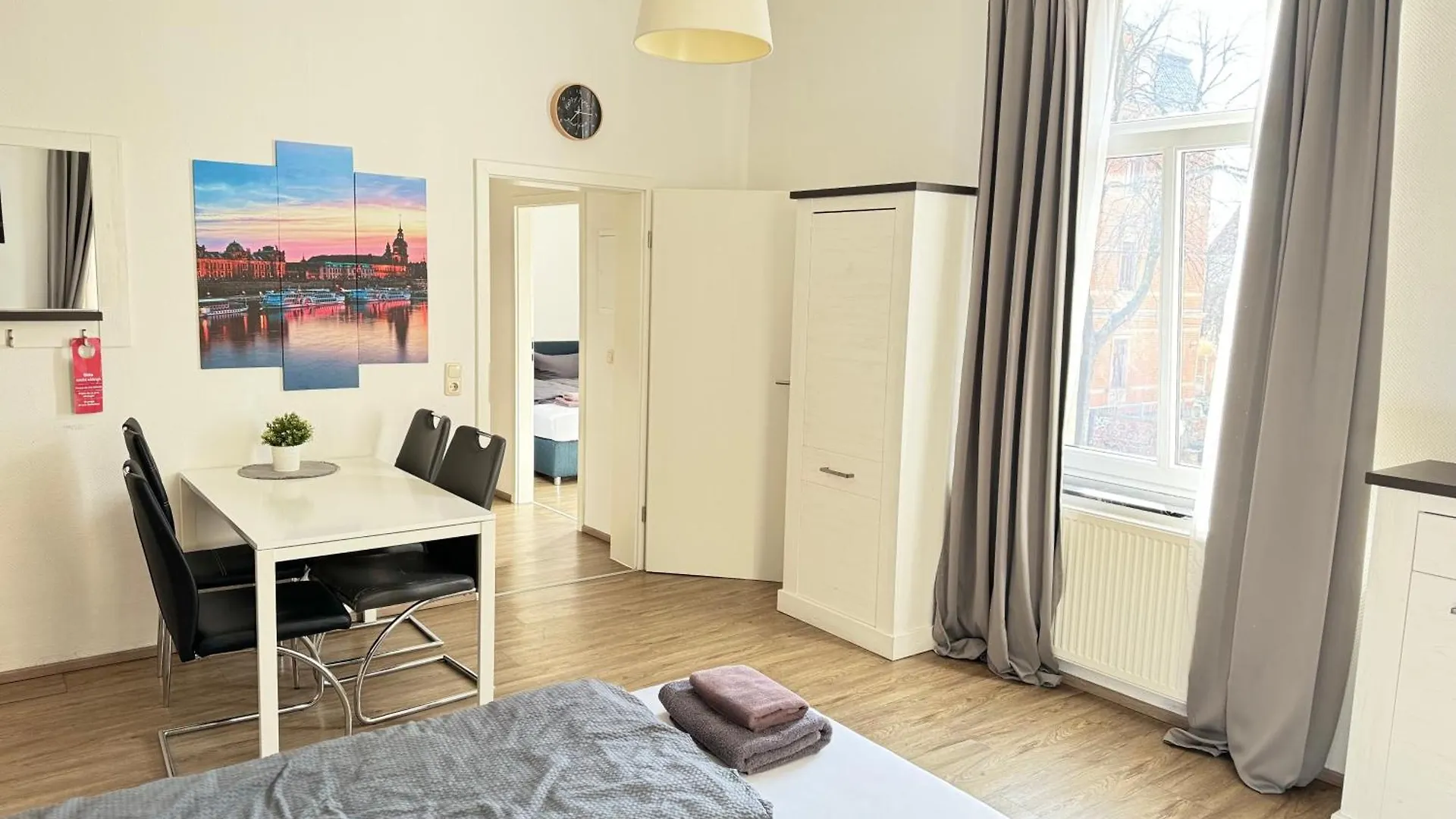 Pension Dresdener Berge 0*, 드레스덴 독일